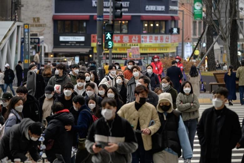 Korea Selatan melaporkan 583 kasus virus corona baru, tertinggi sejak Maret