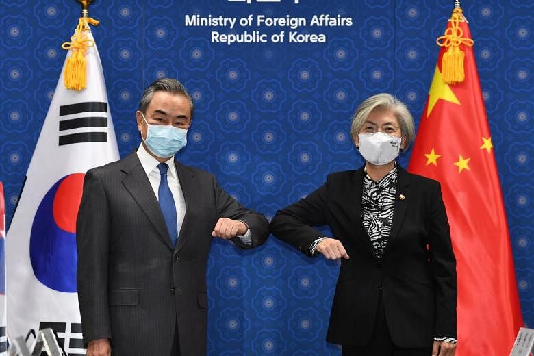 Moon berjanji untuk bekerja sama dengan China untuk mengakhiri perang dan membangun perdamaian di semenanjung Korea